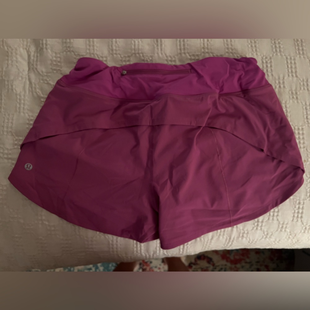 Lululemon Speed Up Mid Rise 4” Short